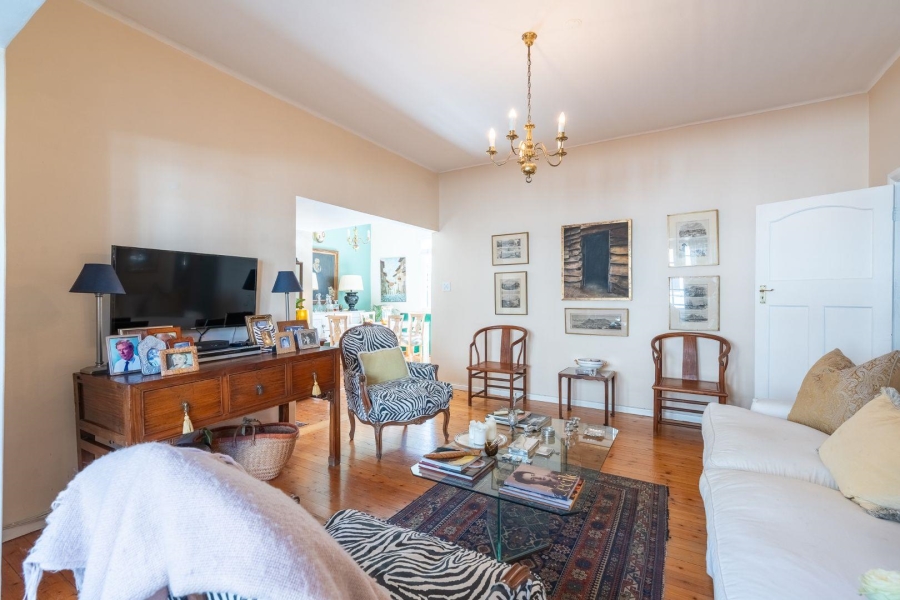 2 Bedroom Property for Sale in Sea Point Western Cape